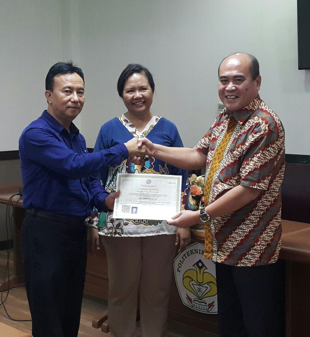 2018 Lecturer CERTIFICATION Certificate Acceptance - Manado State ...